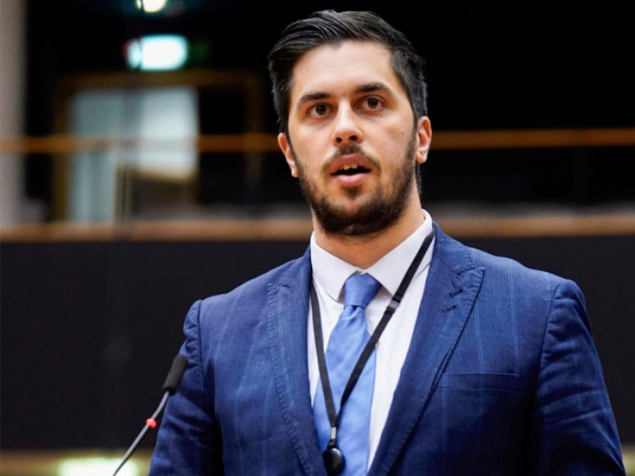 Europarlamentario microplásticos Emmanouil Fragkos