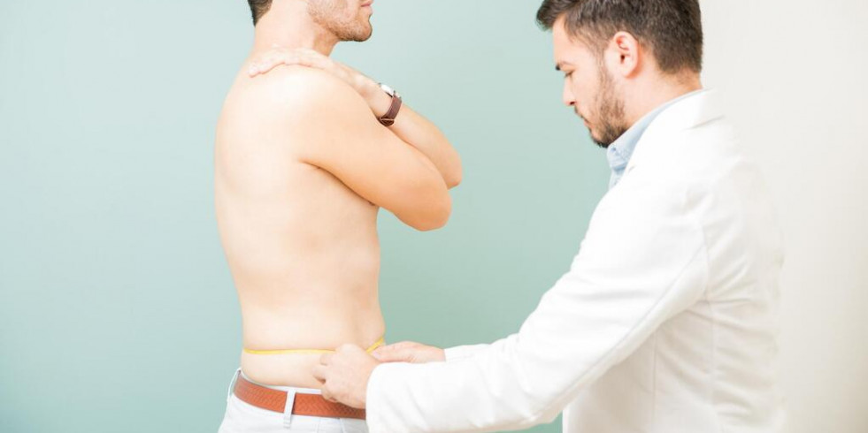 Circunferencia de la cintura, un indicador de riesgo para los cánceres relacionados con la obesidad en hombres