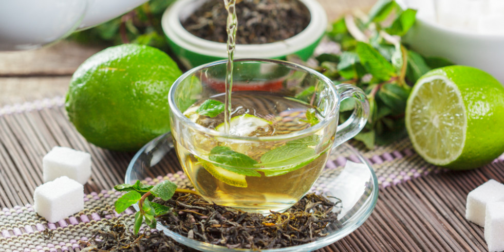 El consumo a largo plazo de té verde protege la salud mental de los hombres adultos
