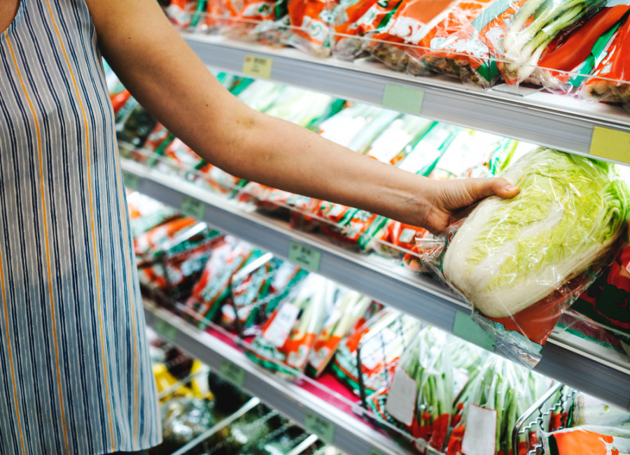 Aditivos asociados al plástico en alimentos