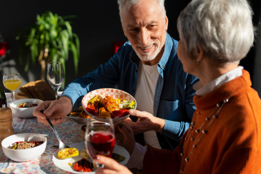 Investigadores revelan que nunca es tarde para empezar a cuidar de la salud cerebral a través de la dieta MIND