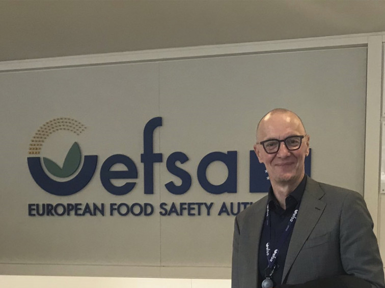 EFSA publica un dictamen científico sobre la seguridad del estireno en materiales plásticos en contacto con alimentos