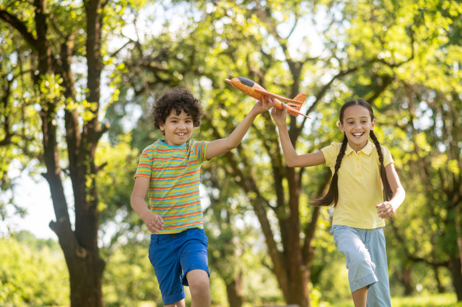 Niños jugando