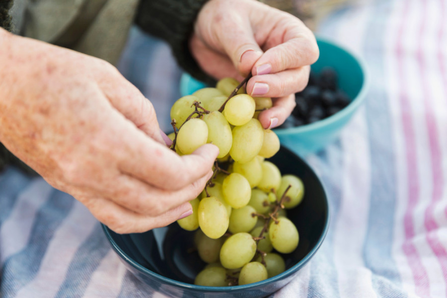 Uvas mujeres posmenopáusicas