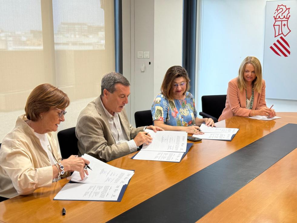 Universidad de Valencia y Generalitat firman un convenio para prácticas de alumnos de Nutrición y Dietética en hospitales y centros sanitarios