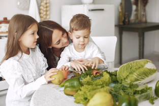 Cultivar la compasión en los niños puede conducir a hábitos alimentarios más saludables